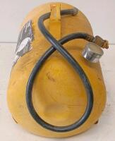 5 Gallon (20L) Portable Steel Air Tank, 125 PSI Max, Gauge & Hose, Yellow - 2