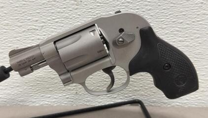 Smith & Wesson Airweight Revolver .38 SPL +P, 5 Shot, Alloy Frame, Serial DJR9825