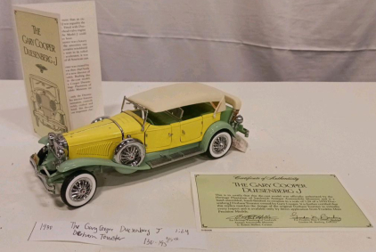 Franklin Mint 1:24 Duesenberg J Derham Tourster Gary Cooper Edition, Die-cast, COA #D185506