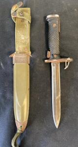 U.S. M4 Bayonet with U.S. M8A1 Scabbard, M1/M2 Carbine Compatible, Vintage Military Collectible ( Unable to Verify )