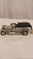 Franklin Mint 1:24 Scale 1907 Rolls-Royce Silver Ghost Model with Opening Features - 2