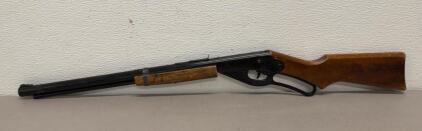 Daisy Red Ryder 1938B BB Gun, Lever Action, Wood Stock, .177 Caliber, 650-Shot, Lot 0699 07944