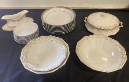 Vintage Royal Gallery "Platinum Buffet" & Johnson Bros Fine China Dinnerware Set &ndash; 16 Pieces