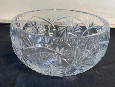 Vintage Cut Glass Crystal Bowl, Starburst & Fan Pattern, 8" Diameter, 1930s-1960s, Clear Crystal
