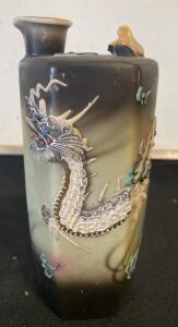 Japanese Moriage Dragonware Vase with Lid, Satsuma-Style, Hand-Painted Dragon, #312399, Japan