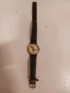 Lorus V515-6080 A1 Minnie Mouse Quartz Watch, 25mm Gold-Tone Case, Black Leather Band