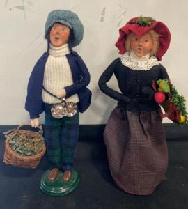 Byers' Choice The Carolers 13" Christmas Figurines Pair, 1998, Handcrafted USA w/ Accessories