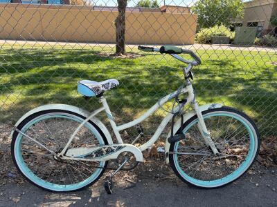 Huffy Cranbrook 26" Cruiser Bicycle, Single Speed, Coaster Brake, White/Light Blue
