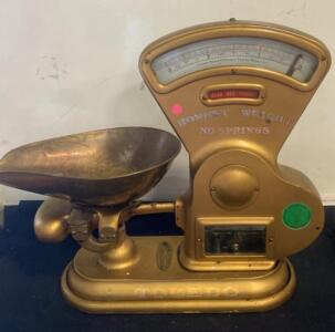 Antique Toledo Honest Weight 3 lb Mechanical Counter Scale &ndash; Gold Finish, c. 1930s&ndash;1950s, USA