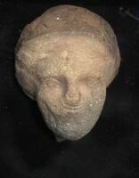 Ancient Roman Terracotta Oil Lamp and Greco-Roman Terracotta Head (Fragments) in Display Case - 3