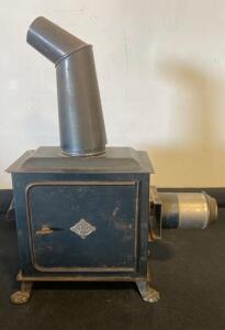 Gebr&uuml;der Bing Magic Lantern Projector, Early 1900s, Tinplate and Brass Construction