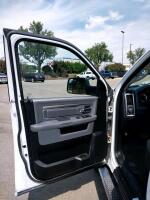 2014 RAM 1500 - 4X4! - 9