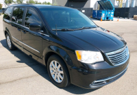 2014 CHRYSLER TOWN AND COUNTRY - 3RD ROW SEATING!