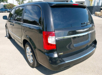 2014 CHRYSLER TOWN AND COUNTRY - 3RD ROW SEATING! - 7