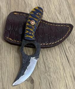Custom Karambit Knife &ndash; Forged Steel 3.5" Blade, Blue/Yellow Handle, Leather Sheath