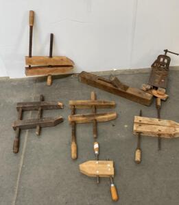 Vintage Woodworking Tools Lot &ndash; Jorgensen No. 0 Handscrew Clamp, Wooden Jointer Plane & Bench Vise