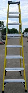 Louisville W-3118-08 8 ft Fiberglass Stepladder, Type I, 250 lb Capacity, SHOX Impact System