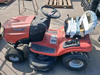 Poulan PXT195G42 Riding Lawn Mower, 19.5 HP Briggs & Stratton, 42" Deck, Gear Drive, does run and drive, needs new seat