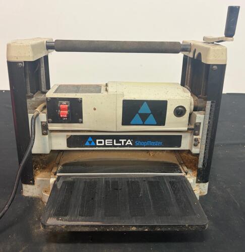 Delta ShopMaster Benchtop Thickness Planer, 12-1/2" Width, 2 HP, Model TP305/TP400LS