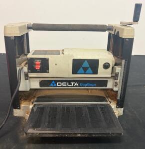 Delta ShopMaster Benchtop Thickness Planer, 12-1/2" Width, 2 HP, Model TP305/TP400LS