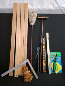 Multi-Tool Lot: 30-in Level, Framing Square, Bonaire Wash Nozzle, Lumber, Rope, Mop, Ruler