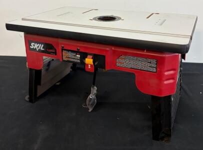 SKIL RAS900 Router Table | 27.7"x17.7" MDF Top, 125V 15A, Storage Drawer, Safety Switch