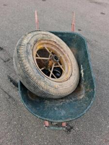True Temper 6 Cu. Ft. Poly Wheelbarrow, Wood Handles, Pneumatic Tire, Tub and Inner Tube Included