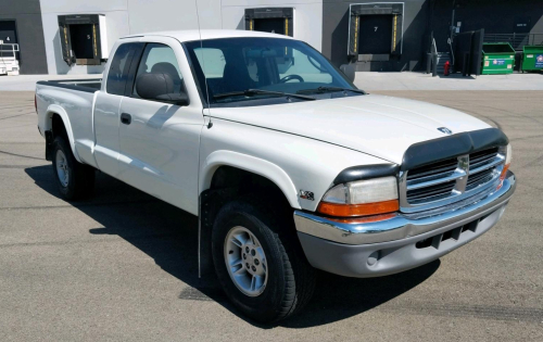 2000 DODGE DAKOTA - AFTERMARKET KENWOOD STEREO!
