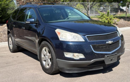 2012 CHEVROLET TRAVERSE - AWD!