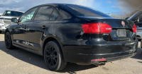 2012 VOLKSWAGEN JETTA - LEATHER INTERIOR! - 4