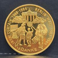 Hungarian Iron Curtain & Berlin Wall Commemorative Coin Series Medal 70mm, Presentation Case - 2