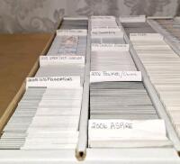 (1) Box Of 500+ Assorted 2005-2006 Football Trading Cards Including HOFs, Stars & Rookies - 4