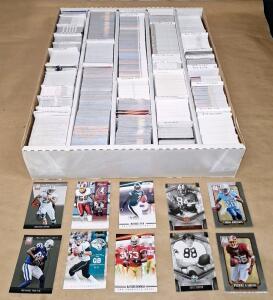 (1) Box Of 500+ Assorted 2011-2013 Football Trading Cards Including HOFs, Stars & Rookies