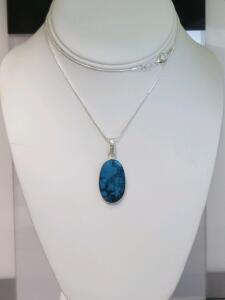 Natural Turquoise Oval Cabachon 24" Necklace
