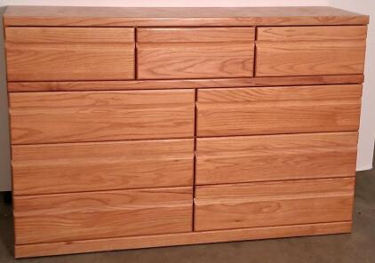 Modern 9-Drawer Solid Wood Dresser, Light Natural Finish, Minimalist Style, Approx. 60"x17"x40"