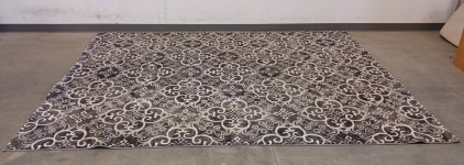 Elegant Area Rug