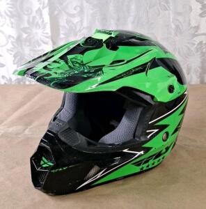 (1) Fly Motocross Helmet, Green & Black Graphics, Youth Large