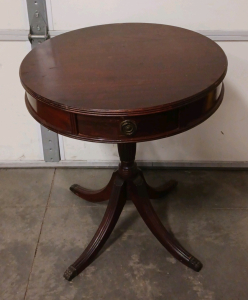 Vintage/Antique Claw-Foot Round Table