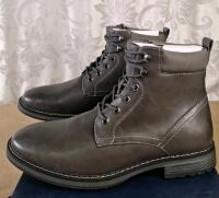 (1) Pair Of Club Room Men's Westin Lace-Up Ankle Boots In Gray, Size 10.5 M, - 2