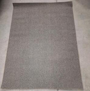 (1) 5 x 7 Foot Area Rug, Grey