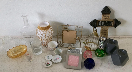 Assorted Decorative Homewares Lot: Glassware, Teacups, Vases, Coasters, Wall Plaque and Decorative Seashell Jewelry/Trinket Box, Curved Lid, Velvet Lined, Brass Handle