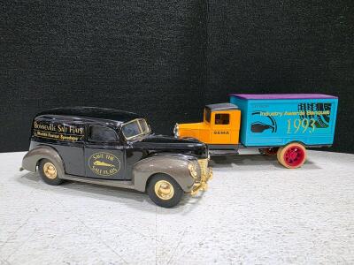ERTL 1931 Hawkeye SEMA 1993 & 1940 Ford Bonneville Salt Flats Collectible Coin Banks