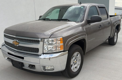 2012 CHEVROLET SILVERADO - 4x4!