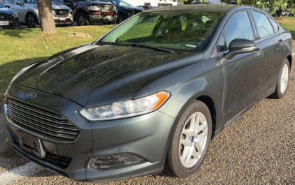 2015 FORD FUSION - BACKUP CAMERA!
