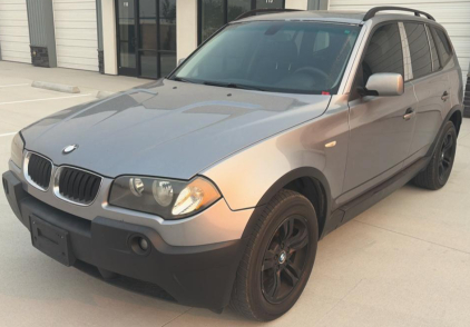 2005 BMW X3 - SUNROOF! - LEATHER SEATS!