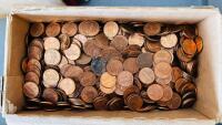 Bulk Lot of Pre-1982 U.S. Copper Pennies in Briefcase - 3