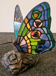 Tiffany-Style Stained Glass Butterfly Accent Lamp, 8" Multicolor, Handcrafted, 25W E12 Bulb (Tested and Powers ON)