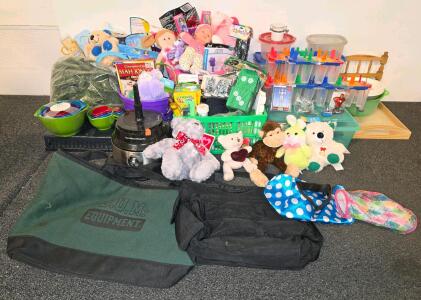 Art Supplies, Toys, Holiday Decorations, Plush Toys, Kitchenware, Storage Bags, Art Supplies