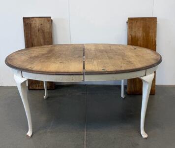 Oval Extending Queen Anne Style Dining Table, White Cabriole Legs, 2 Leaves, Seats 6-10
