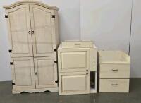 Matching Cream Kitchen Cabinets Set &ndash; Pantry, Base, Wall &ndash; Traditional Raised Panel, Metal Hardware